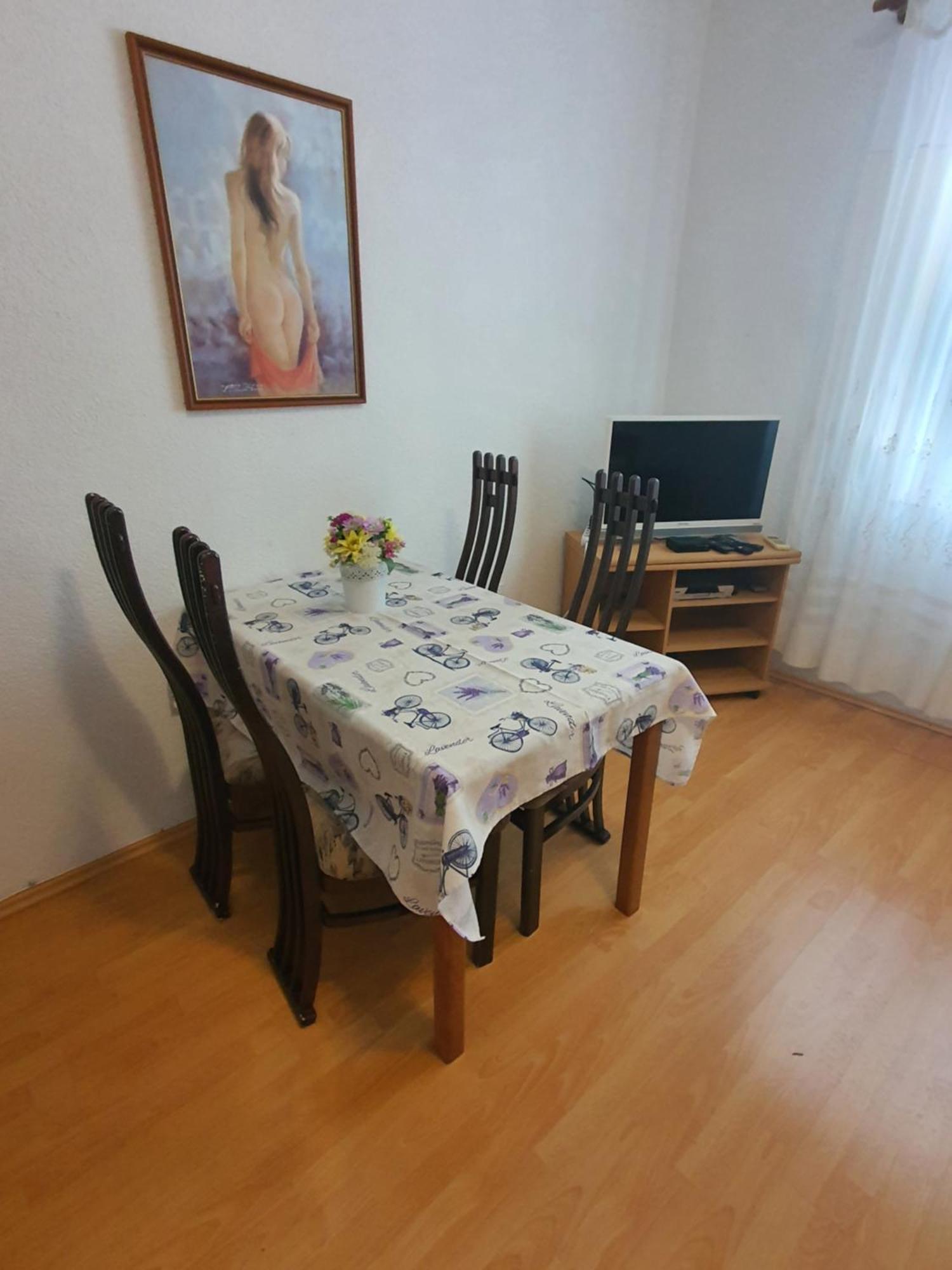 Apartments - Buffet 2B Sveti Juraj Rum bild