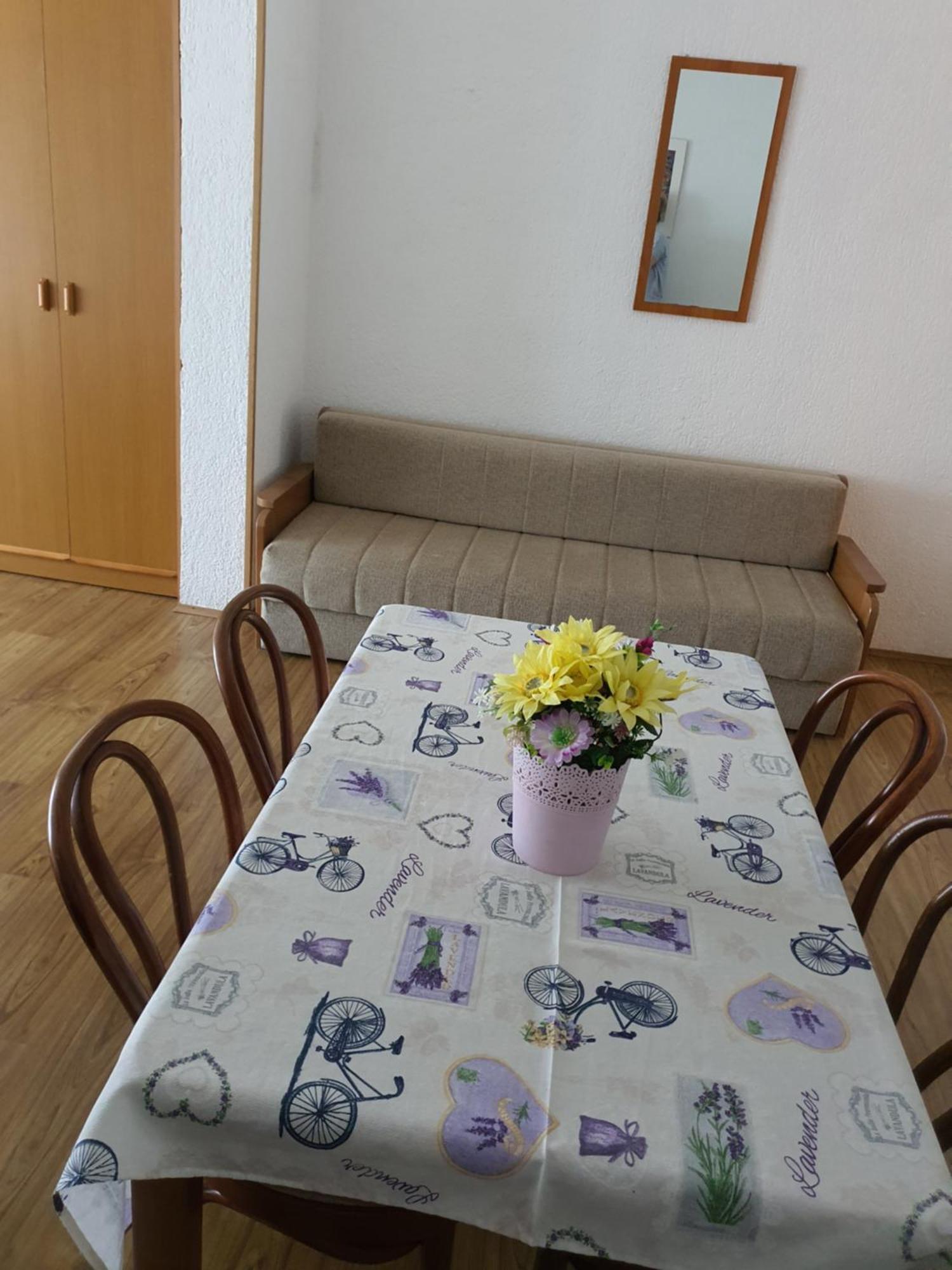 Apartments - Buffet 2B Sveti Juraj Rum bild